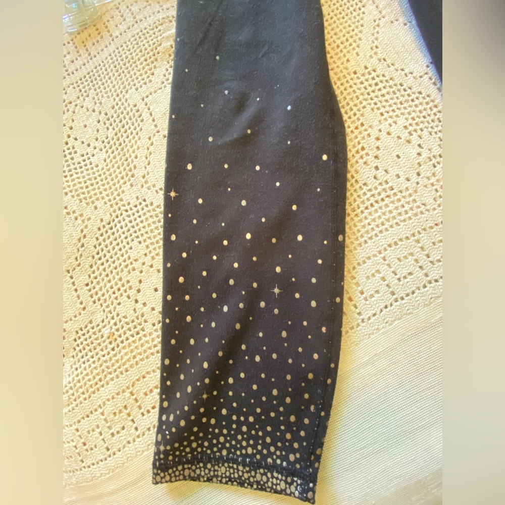 Gaiam super soft black and silver leggings size medium